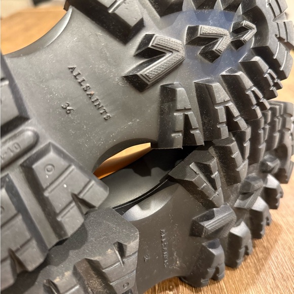 All Saints Leather Interior - Picture 6 of 7